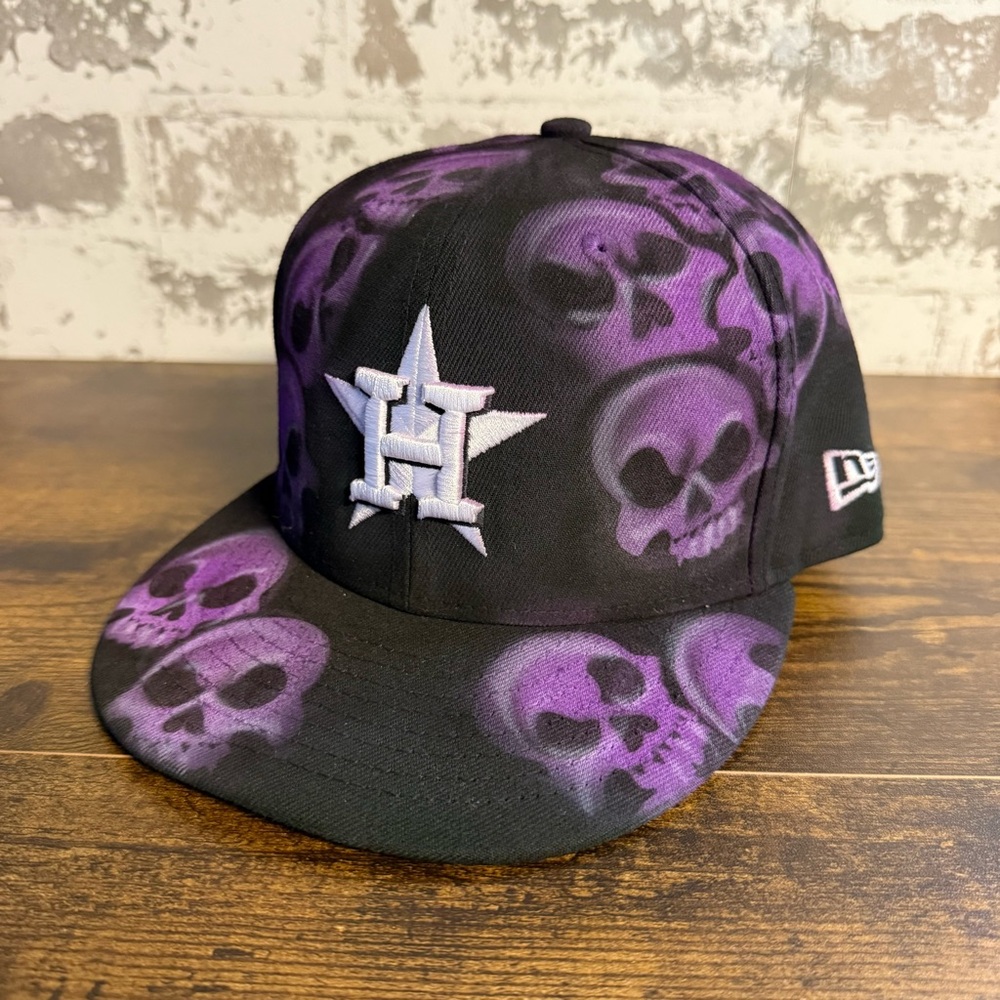 NEW - Custom Airbrushed Skulls - Houstons Astros Fitted New Era Cap - 7-1/4